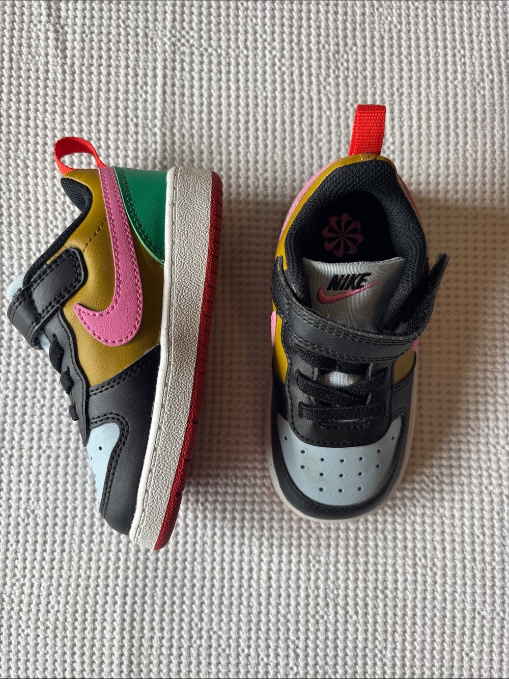Nike Kids Multicolor Low-Top Sneakers in Pink, Yellow, Green and Black